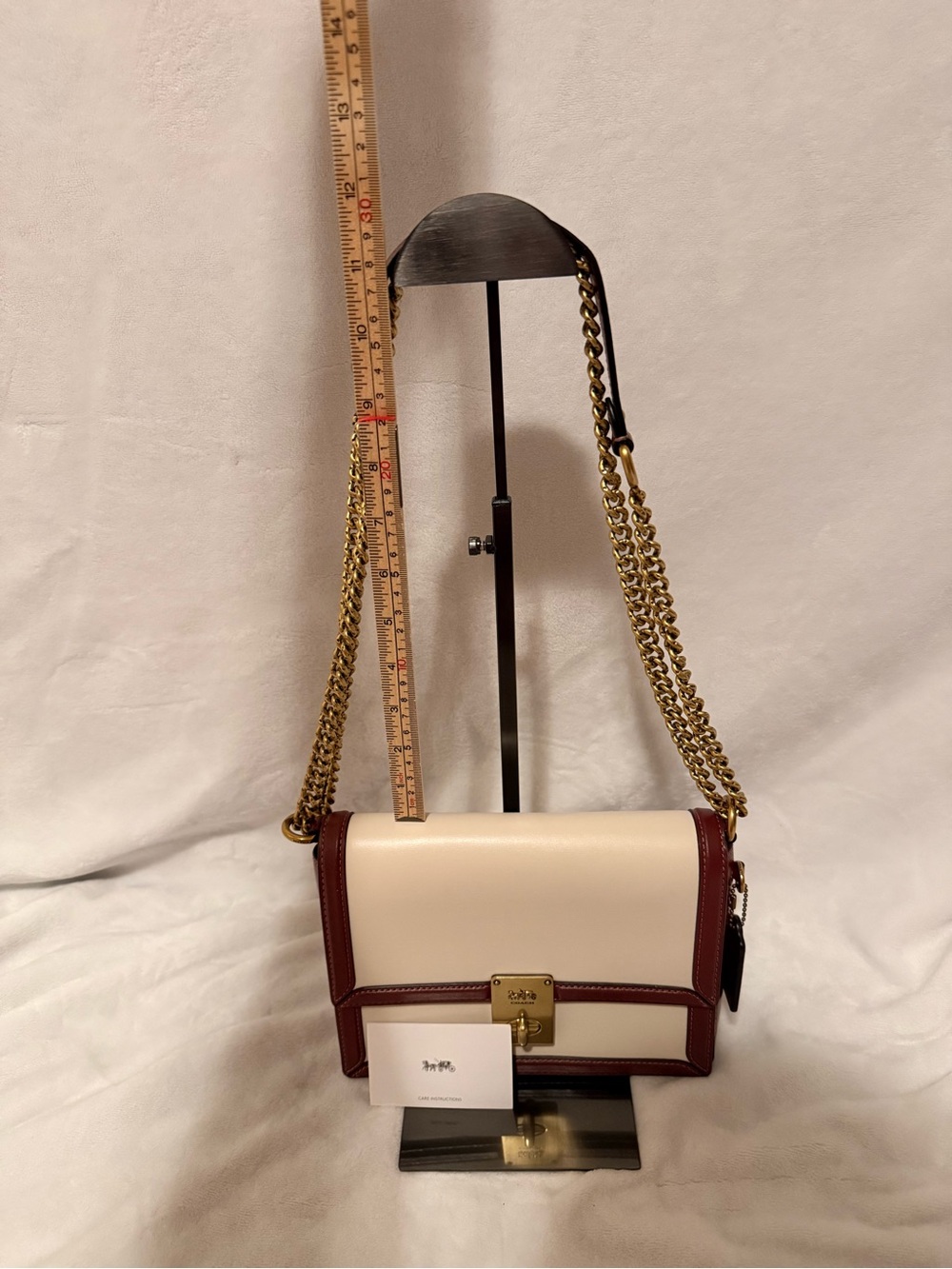COACH Hutton Shoulder Bag in Colorblock - Picture 3 of 16